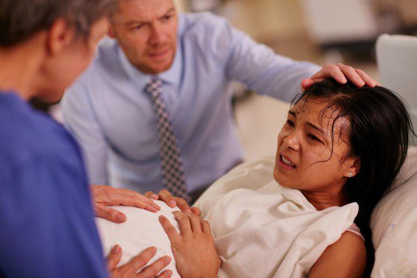 Woman Giving Birth To Child 6 X 4